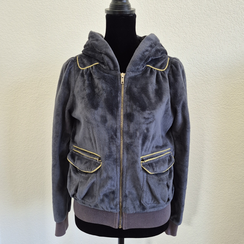 Stylish Gray Blue Hooded Sweatshirt with Gold Accent